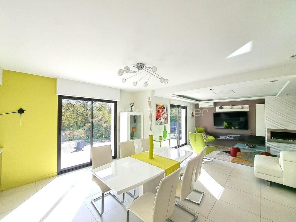 � vendre  Propri�t�/ch�teau Laill� (35890)