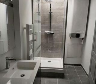  Immeuble � vendre 15 + pi�ces 362 m�