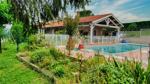   � vendre : Maison contemporaine P8 pr�s d'Auch (Gers - 32) Maison - 8 pi�ce(s) - 196 m�