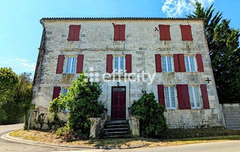   Maison de bourg Maison - 10 pi�ce(s) - 206 m�