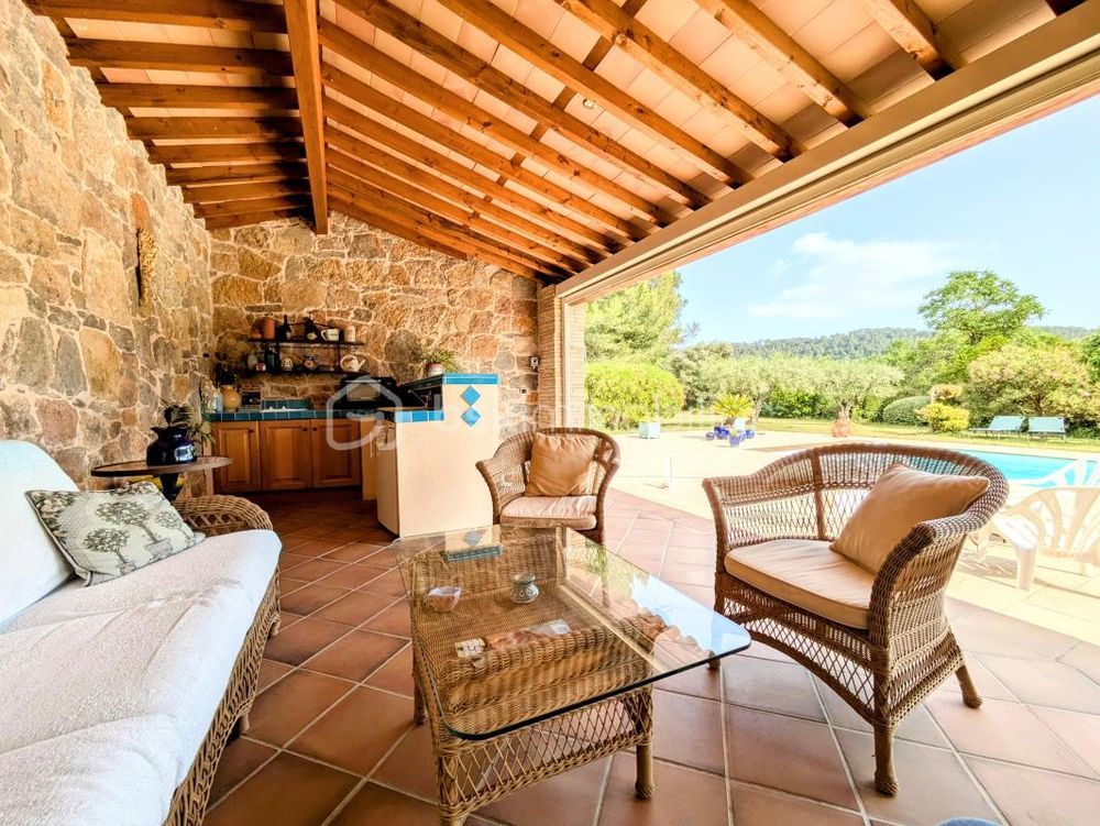 � vendre  Propri�t�/ch�teau Salernes (83690)