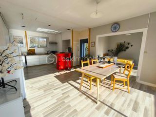  Propri�t�/ch�teau � vendre 7 pi�ces 200 m�