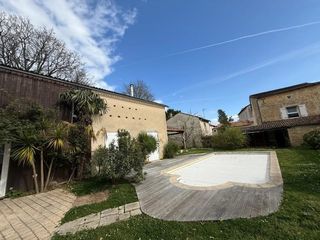  Propri�t�/ch�teau � vendre 10 pi�ces 245 m�