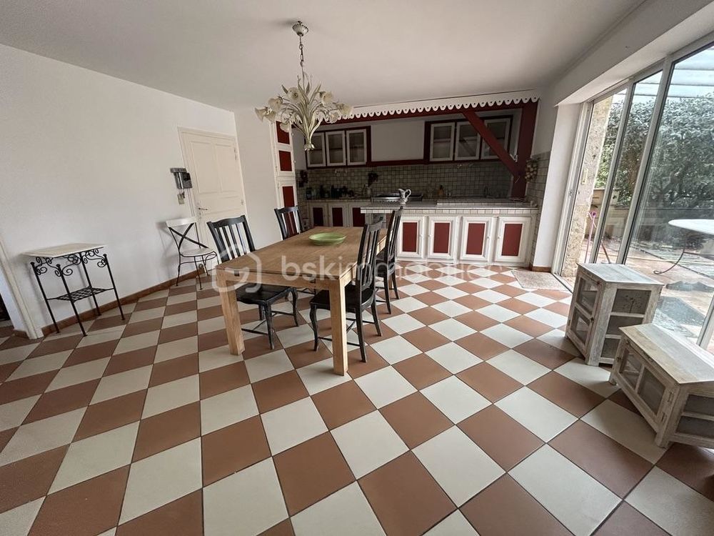 � vendre  Propri�t�/ch�teau Agen (47000)