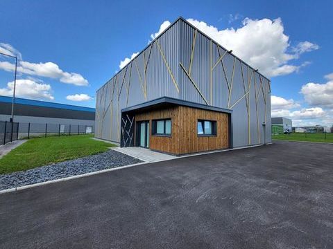 SABLE SUR SARTHE - Entrep&ocirc;t / local industriel  300 m&sup2; 2400 72300 Sable sur sarthe