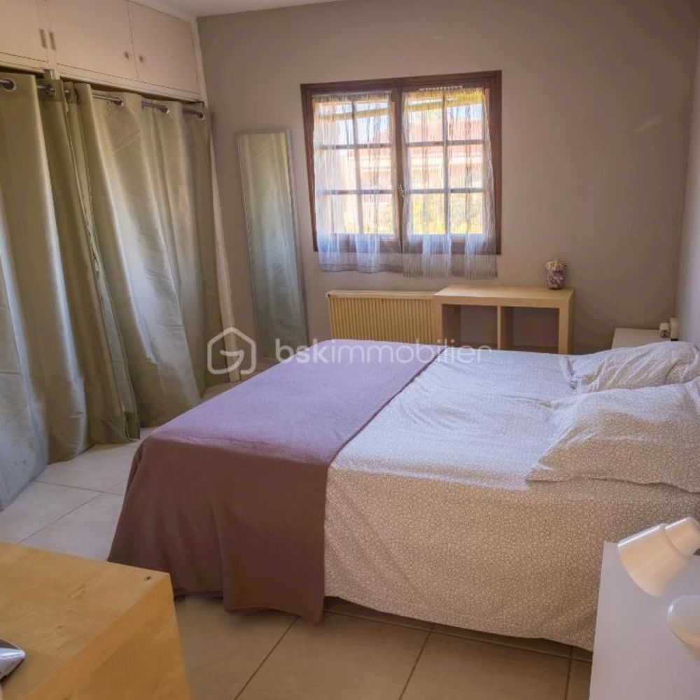 � vendre  Maison Hy�res (83400)