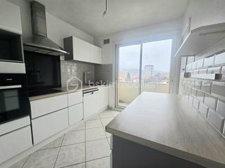  Appartement � vendre 4 pi�ces 97 m�