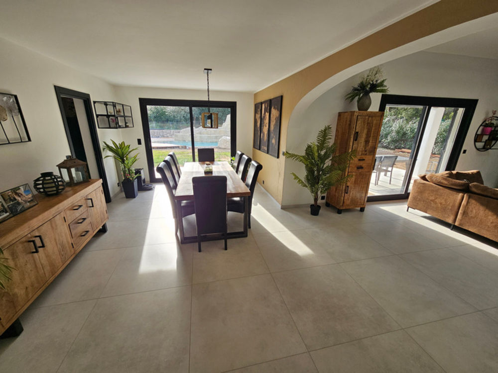 � vendre  Villa Roquefort-les-Pins (06330)