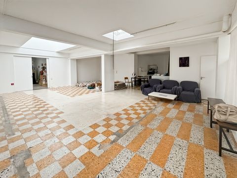 NICE - GRAND LOCAL COMMERCIAL - ATELIER - BUREAUX 950000 06000 Nice