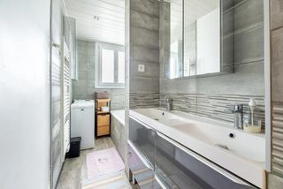  Appartement � vendre 5 pi�ces 83 m�