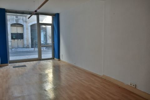Dpt Haute Garonne (31), &agrave; louer SAINT GAUDENS Local commercial de 80m2 480 31800 Saint gaudens