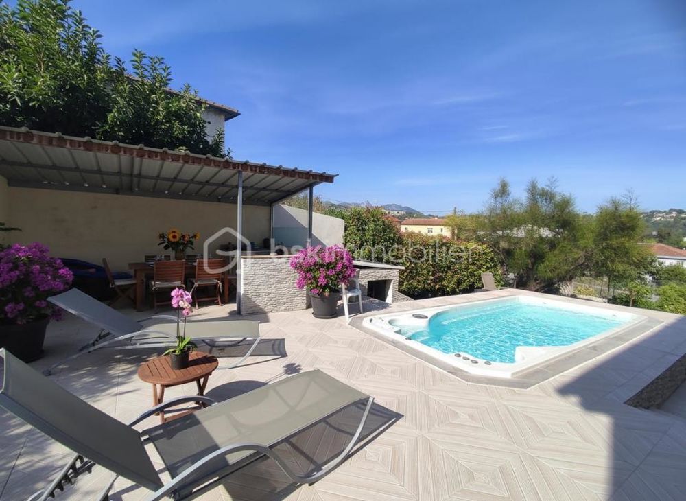 � vendre  Villa La Colle-sur-Loup (06480)