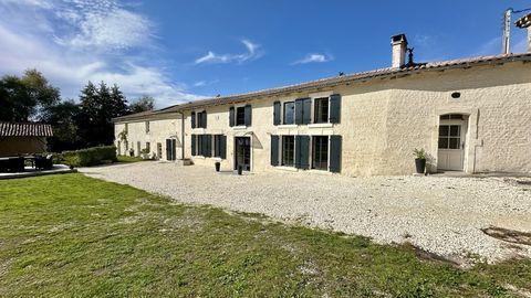   Maison de caract�re � vendre - Barbezieux Maison - 6 pi�ce(s) - 235 m�