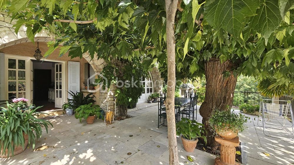 � vendre  Propri�t�/ch�teau Gap (05000)