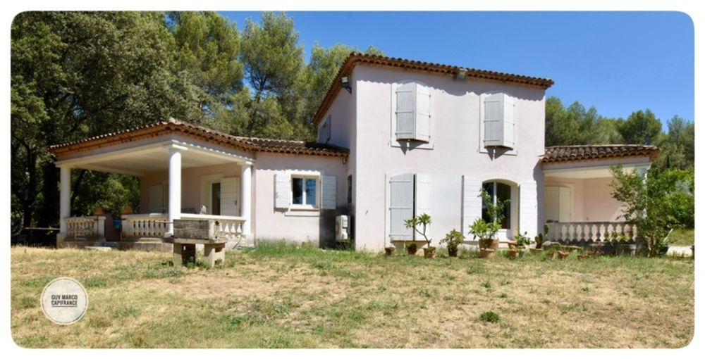 � vendre  Villa Le Tholonet (13100)