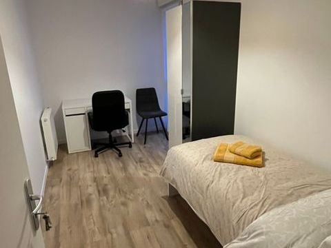   Chambre de 10m2 � louer sur Les Ulis Appartement - 1 pi�ce(s) - 10 m�