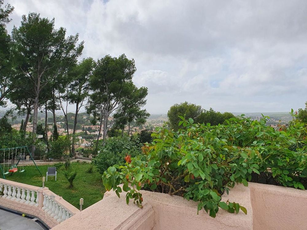 � vendre  Propri�t�/ch�teau Allauch (13190)