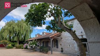  Propri�t�/ch�teau � vendre 8 pi�ces 280 m�