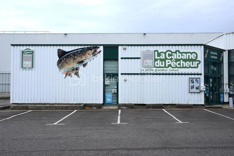 A VENDRE FOND DE COMMERCE AUBENAS 150M2 44000 07200 Aubenas