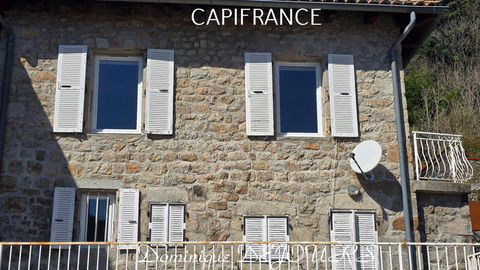   Un bien d'exception o� charme, �l�gance et confort se rencontrent � coup de c�ur imm�diat garanti ! Vendue meubl�e et �quip�e Maison - 5 pi�ce(s) - 125 m�