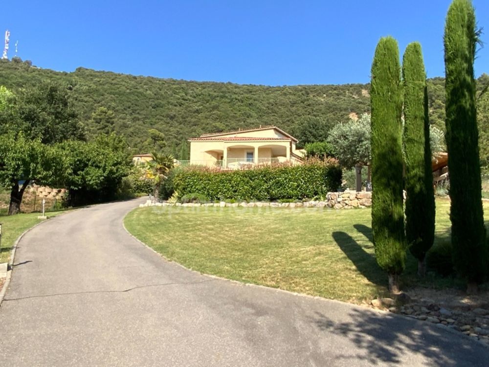 � vendre  Villa Oraison (04700)