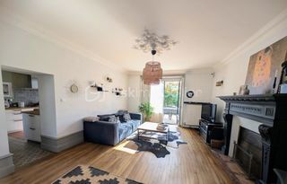  Propri�t�/ch�teau � vendre 7 pi�ces 205 m�