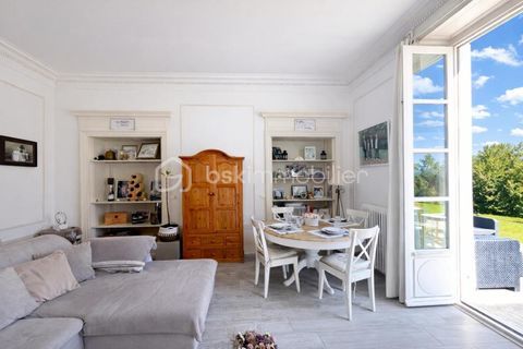   Appartement de caract�re au c�ur d'un parc priv� Appartement - 5 pi�ce(s) - 99 m�