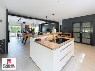  Villa � vendre 7 pi�ces 200 m�