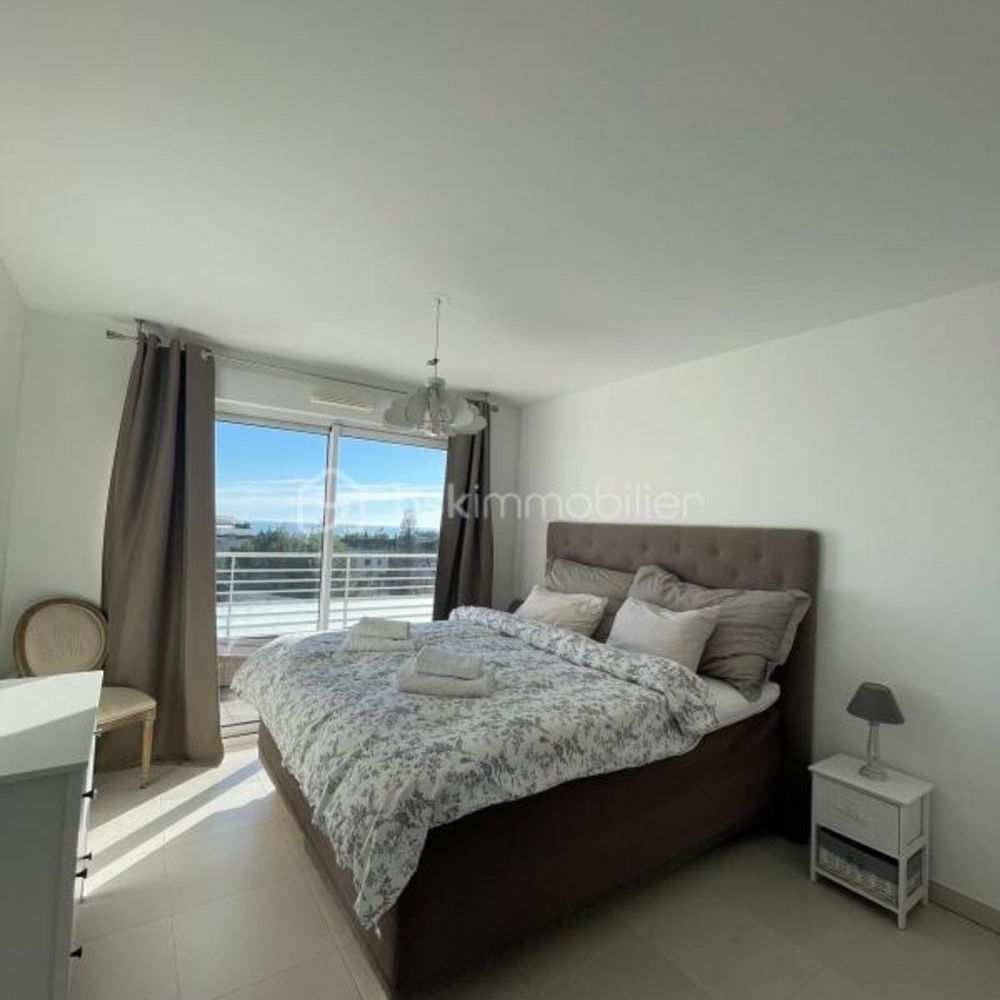 � vendre  Appartement Antibes (06600)