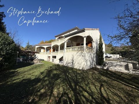   Villa propri�t� de 205m� terrain 1100m� 5 chambres Villa - 6 pi�ce(s) - 205 m�