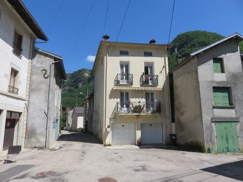   maison � vendre 6 pi�ces CHALEY (01) de 147 m� Maison - 6 pi�ce(s) - 147 m�