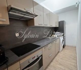  Immeuble � vendre 10 pi�ces 350 m�