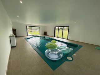  Villa � vendre 6 pi�ces 244 m�