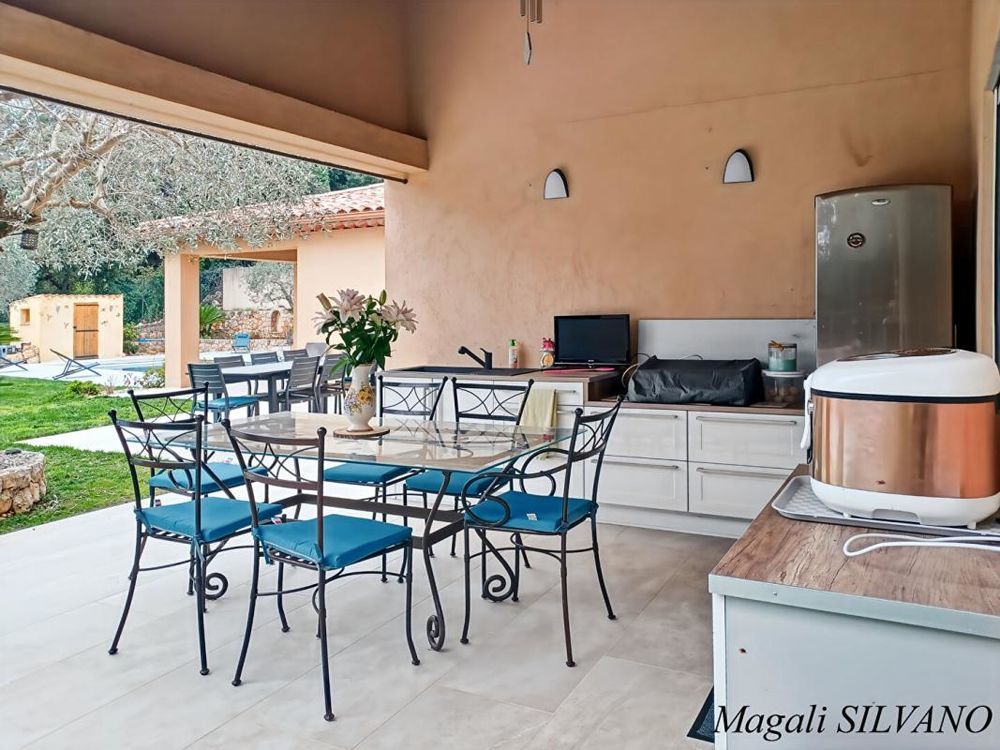 � vendre  Villa Sp�rac�des (06530)