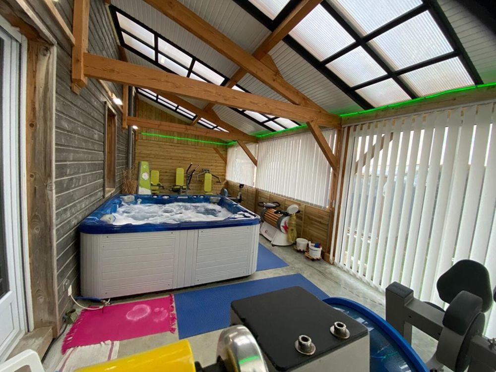 � vendre  Propri�t�/ch�teau Montignac (24290)