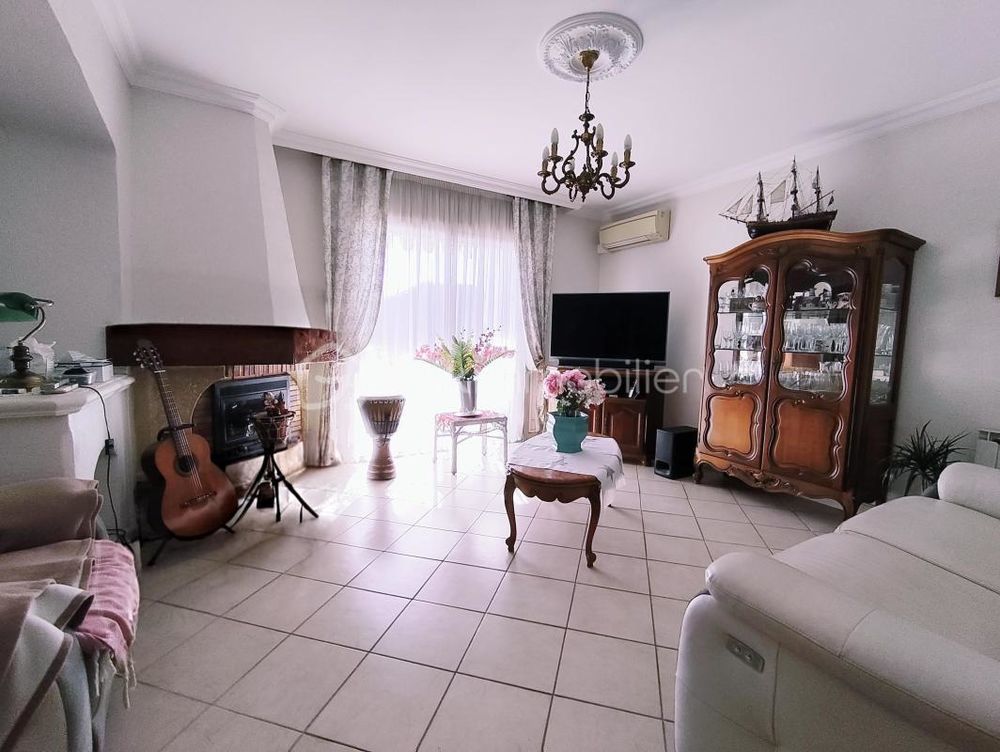 � vendre  Villa Saint-Laurent-du-Var (06700)