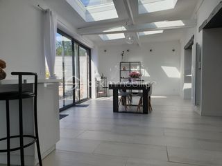  Maison � vendre 8 pi�ces 230 m�