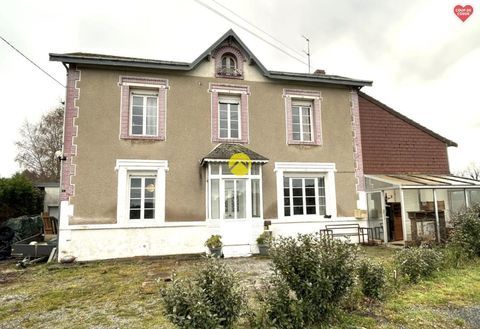   MAISON CHARMANTE 230 M2 Maison - 7 pi�ce(s) - 227 m�