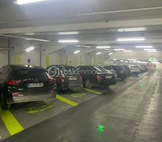  Parking / Garage � vendre 