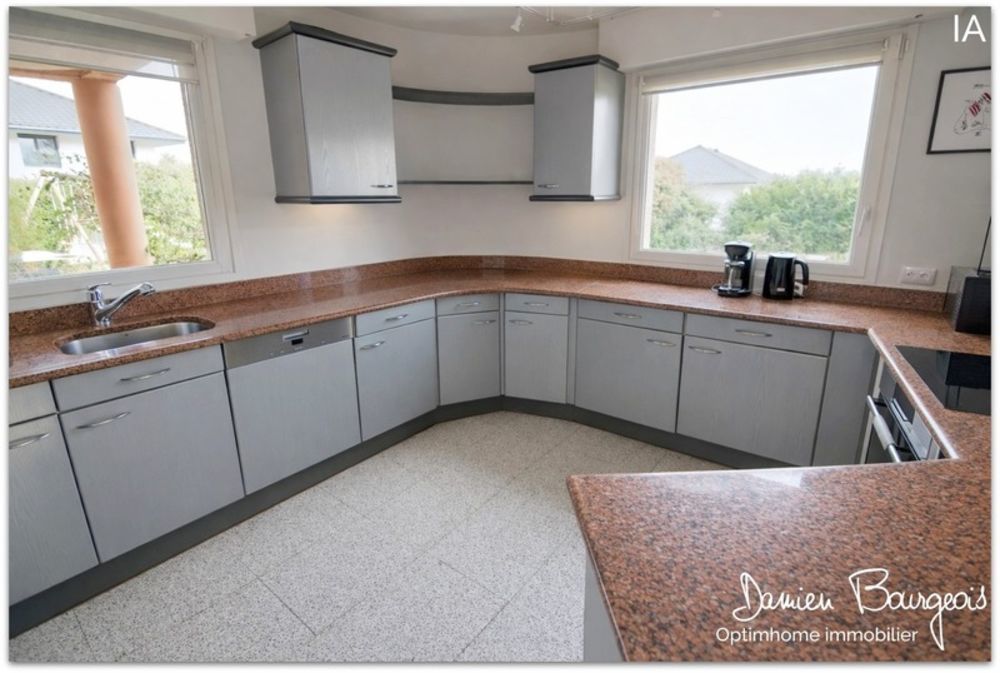 � vendre  Maison Grilly (01220)