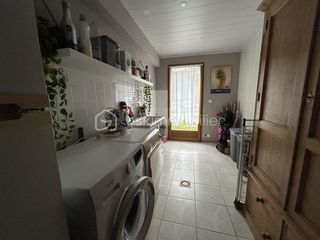  Maison � vendre 8 pi�ces 230 m�