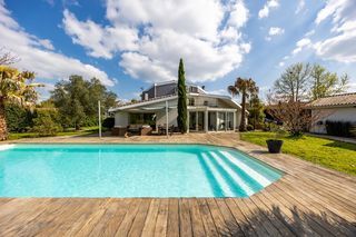  Maison � vendre 8 pi�ces 230 m�