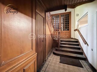  Immeuble � vendre 15 + pi�ces 396 m�