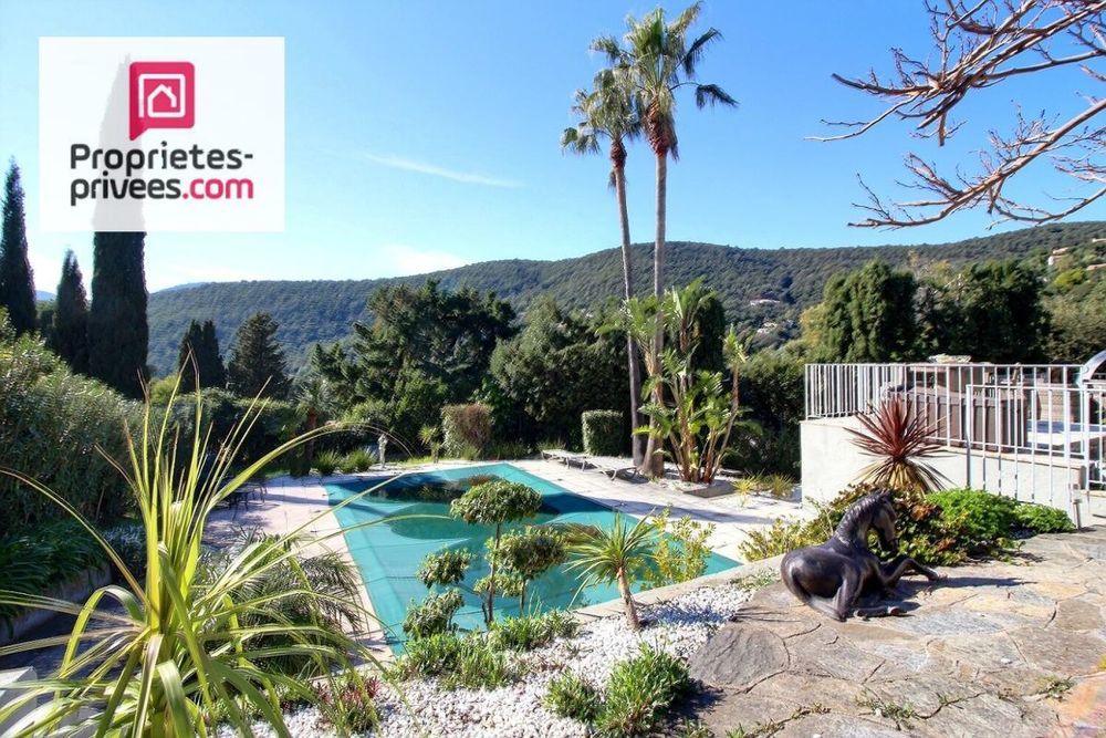 � vendre  Villa La Croix-Valmer (83420)