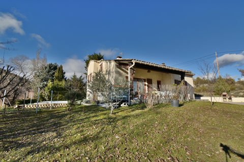  Dpt Alpes de Haute Provence (04), VILLA BIO-CLIMATIQUE en VIAGER occup� � AIGLUN 04510 Maison - 9 pi�ce(s) - 163 m�