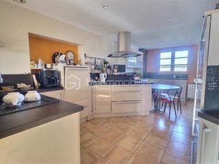  Propri�t�/ch�teau � vendre 6 pi�ces 136 m�