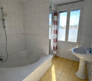  Duplex/triplex � vendre 6 pi�ces 105 m�