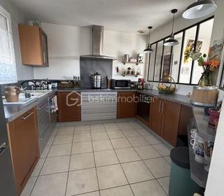  Maison � vendre 5 pi�ces 220 m�