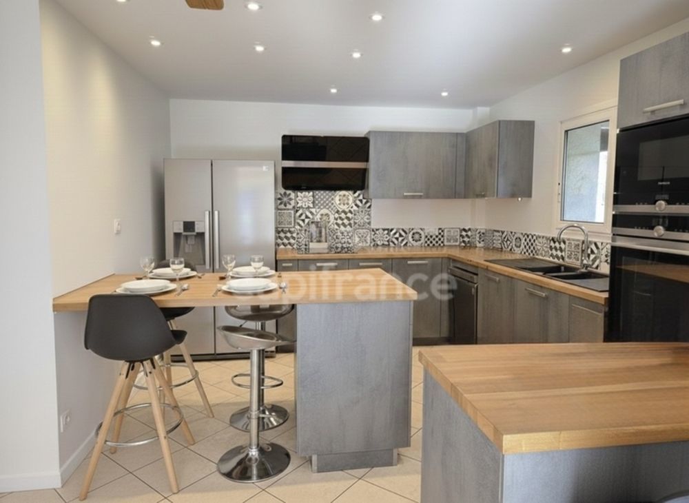 � vendre  Villa Grasse (06130)