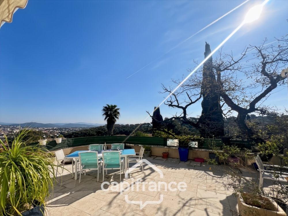 � vendre  Duplex/triplex Hy�res (83400)